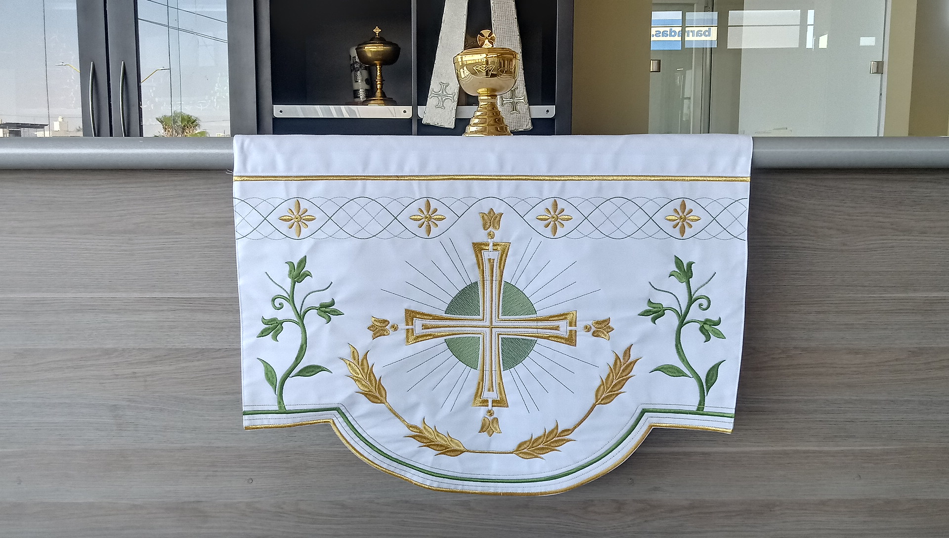 101 JARDIN RADIANTE Mantel blanco verde 52 Ambon